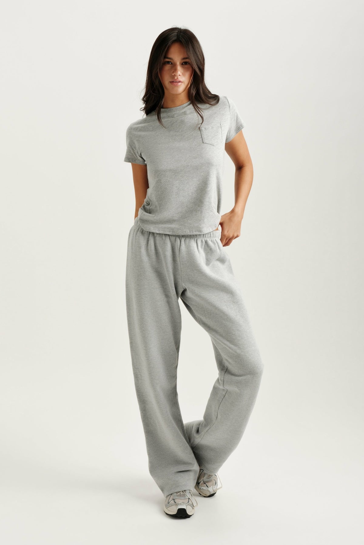 SET ACTIVE CLASSIC COTTON DAILY STAPLE POCKET TEE - FOG HEATHER GREY