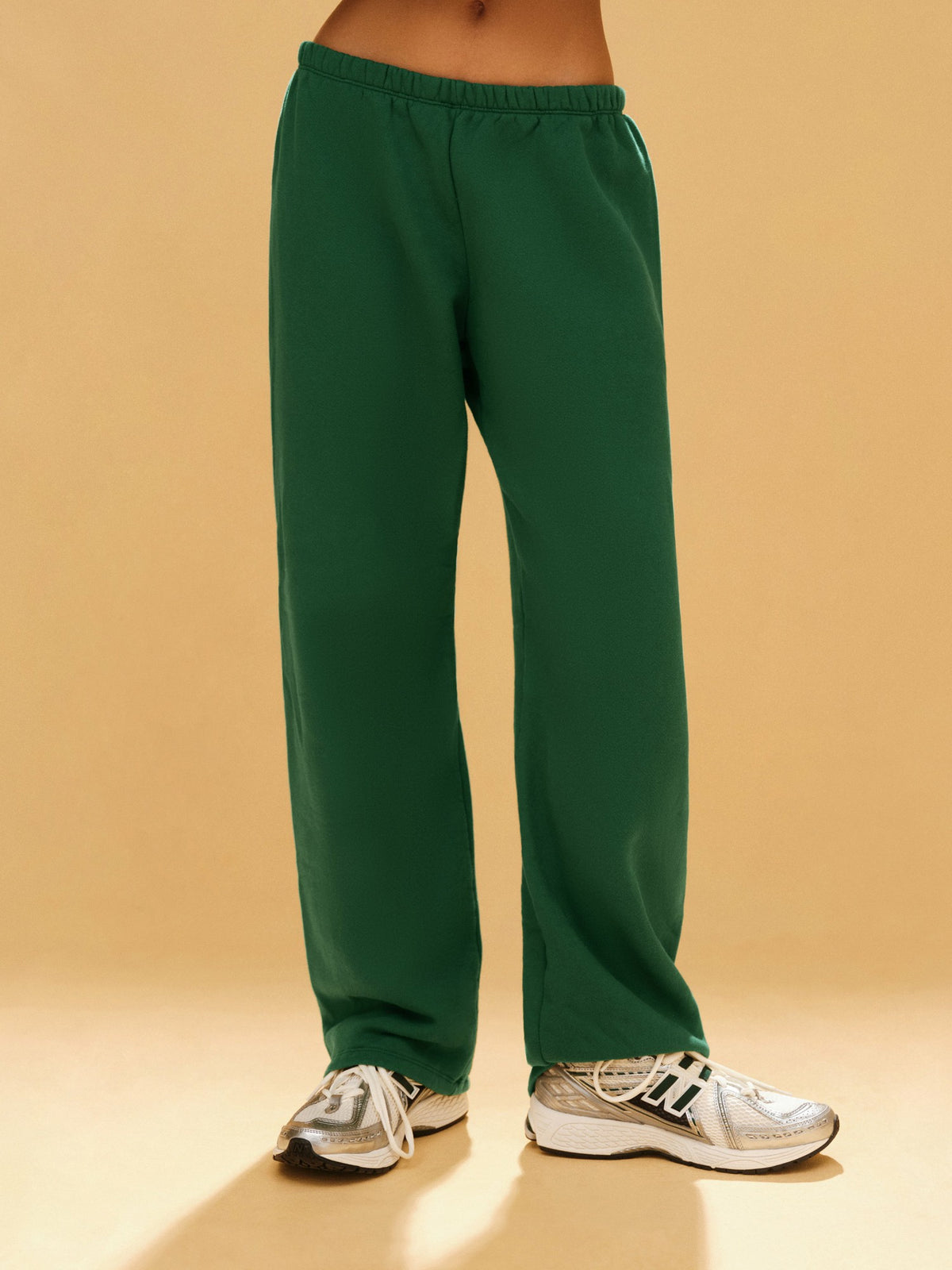 SET ACTIVE MIDWEIGHT SWEATS STAPLE STRAIGHT LEG SWEATPANTS - LAWN