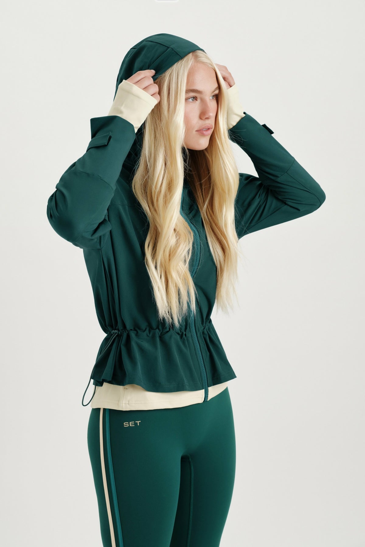 SET ACTIVE NYLON DUET CINCHED WINDBREAKER - PEAK