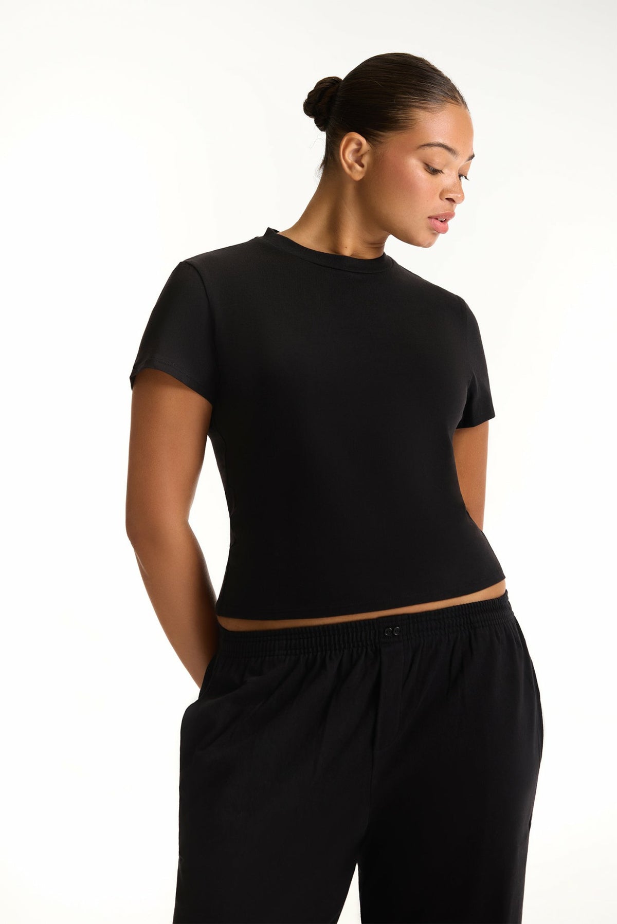 SET ACTIVE CLASSIC COTTON DAILY STAPLE TEE - ONYX