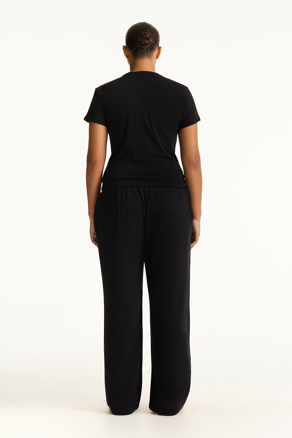 SET ACTIVE CLASSIC COTTON DAILY STAPLE TEE - ONYX