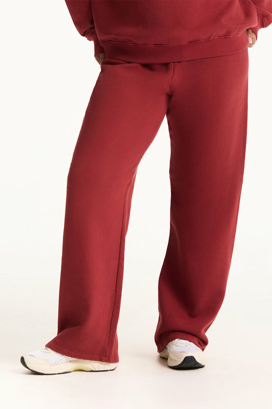SET ACTIVE MIDWEIGHT SWEATS STAPLE STRAIGHT LEG SWEATPANTS - SNAPPER