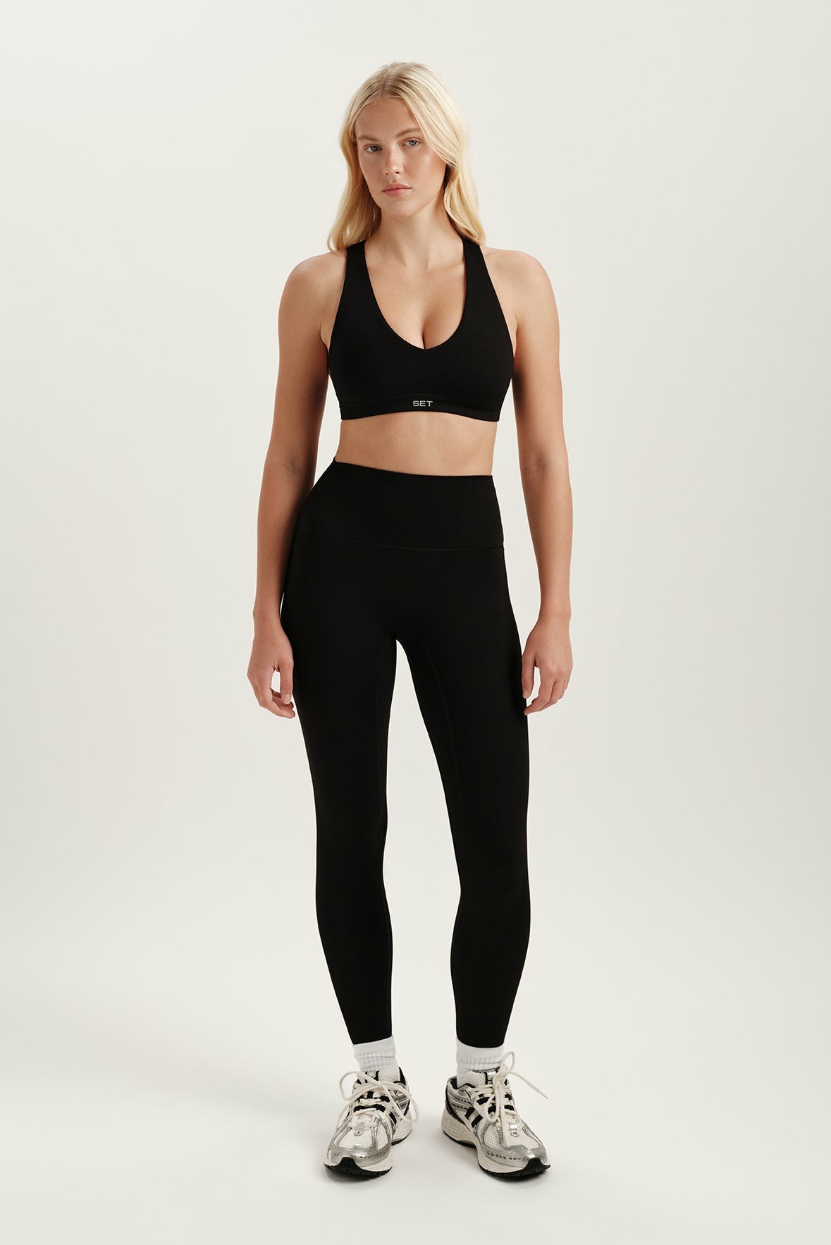 SET ACTIVE SPORTBODY® SPORTY VAULT BRA - ONYX