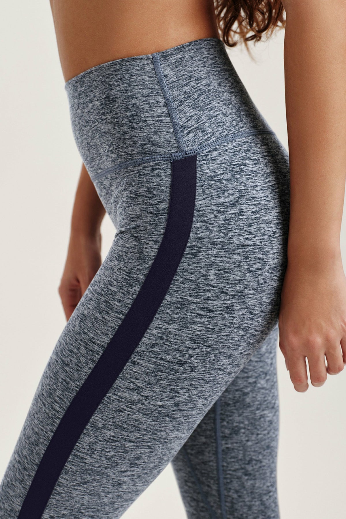 SET ACTIVE FORMCLOUD® CLOUD LINE LEGGINGS - TETHER