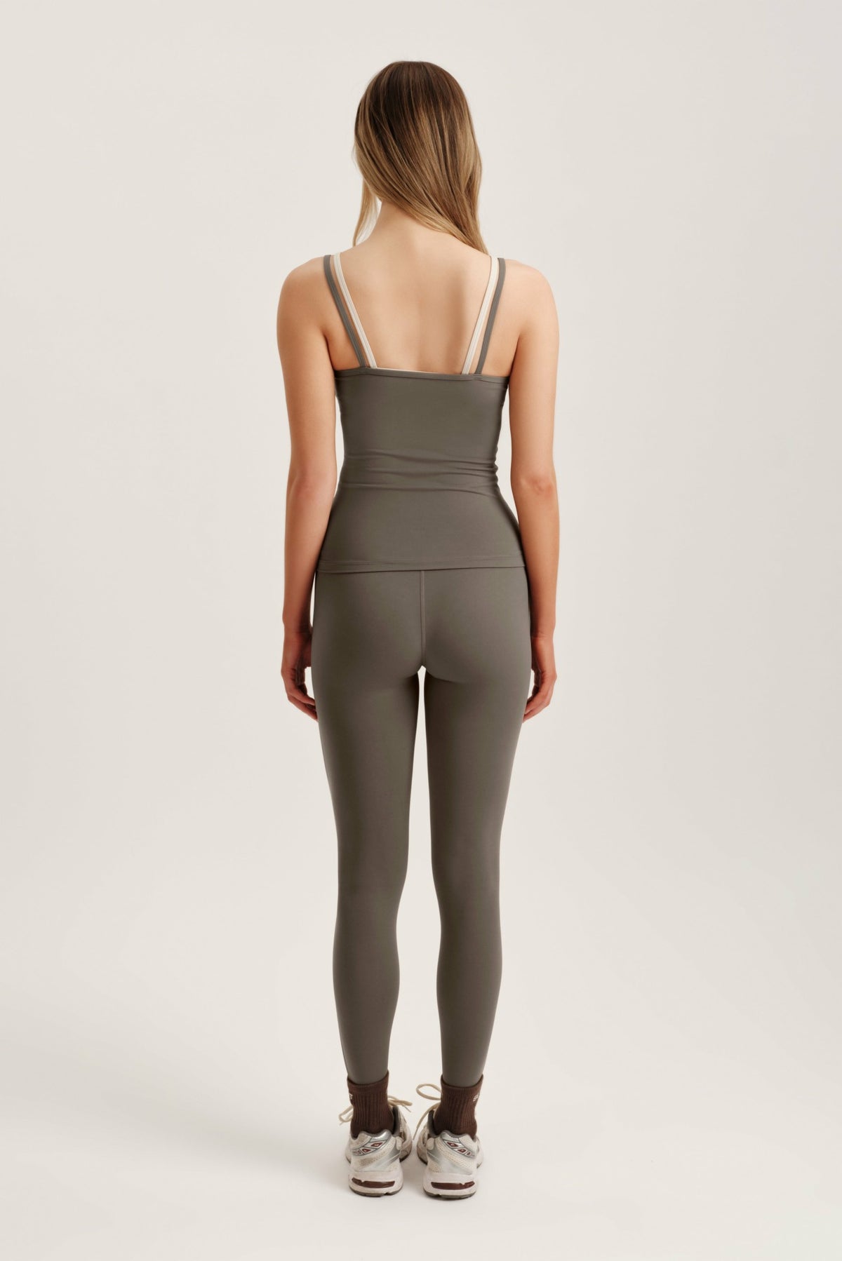 SET ACTIVE BREATHE 1.0 LAYERED MOVE TANK - GRAIN