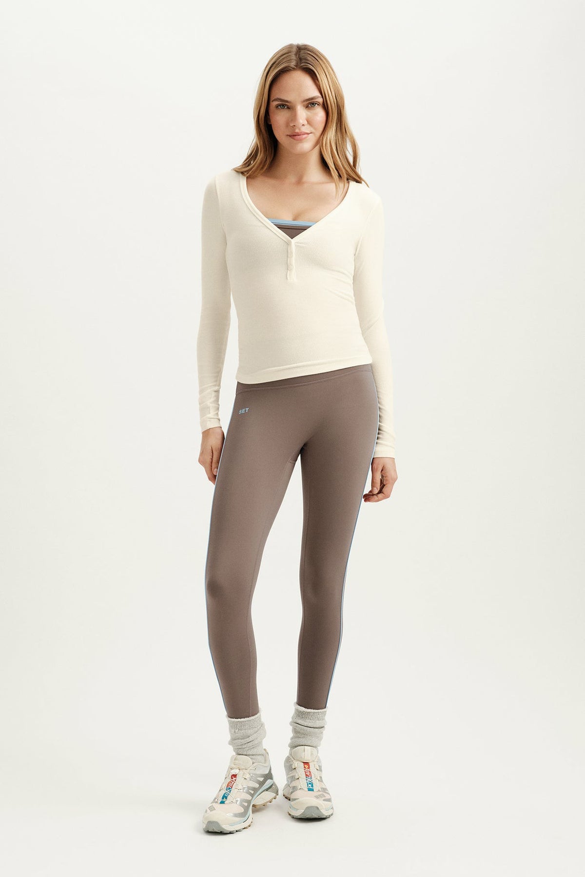 SET ACTIVE RIBBED MODAL BODY HENLEY - DUST
