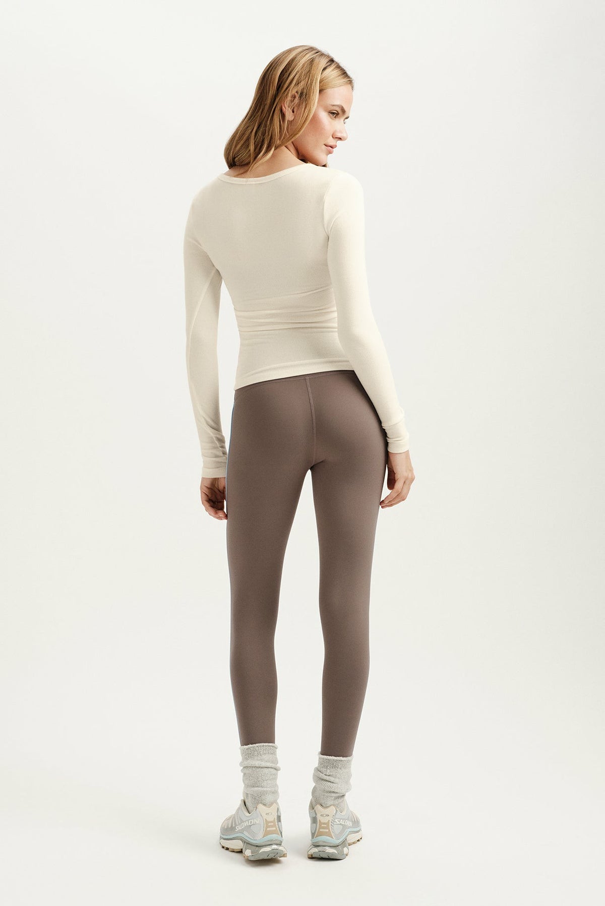 SET ACTIVE RIBBED MODAL BODY HENLEY - DUST