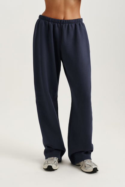 SET ACTIVE MIDWEIGHT SWEATS STAPLE STRAIGHT LEG SWEATPANTS - INDIGO