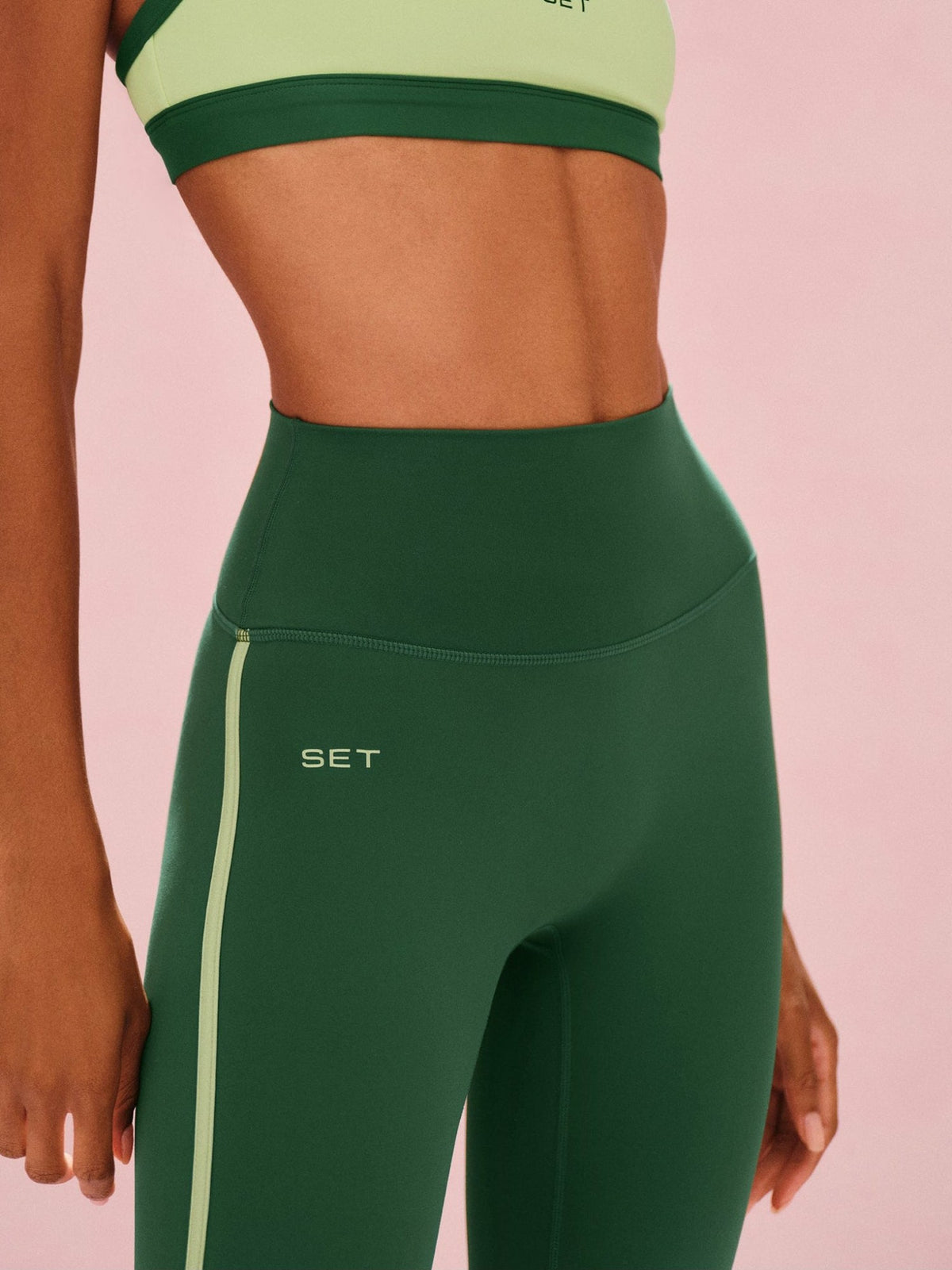 SET ACTIVE SPORTBODY® SPORTY STRIPE LEGGINGS - LAWN