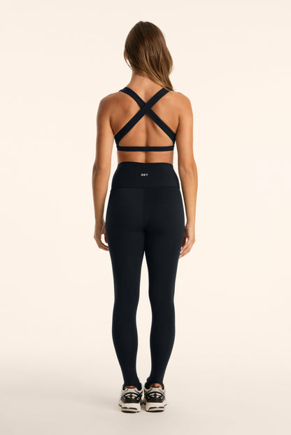 SET ACTIVE BREATHE 1.0 PARKE STIRRUP LEGGINGS - ONYX