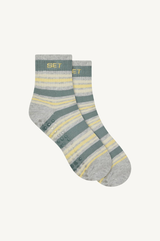 SET ACTIVE SET STRIPE SHORTY GRIP SOCKS - WASHED